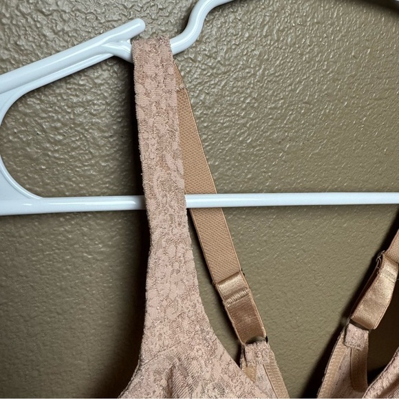 Wacoal Halo wireless Lace Adjustable Strap Soft Cup Bra 36D - Picture 8 of 11